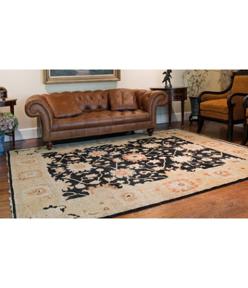 Safavieh Oushak Black / Light Gold OSH115 9 ft. X 12 ft. Rectangle Rug