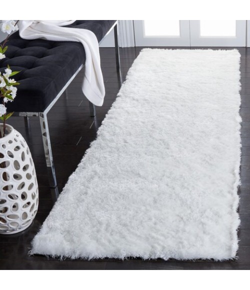 Safavieh Shag Ivory SG512 2 ft. 3 in. X 8 ft. Runner Rug
