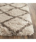 Safavieh Belize Shag SGB489 Taupe / Grey 6'-7" X 6'-7" Round Area Rug