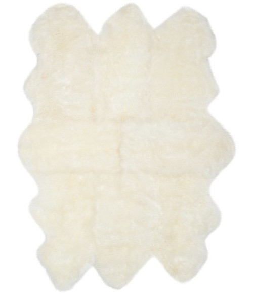 Safavieh Sheep Skin White SHS121 5 ft. 5 in. X 7 ft. 7 in. Rectangle Rug