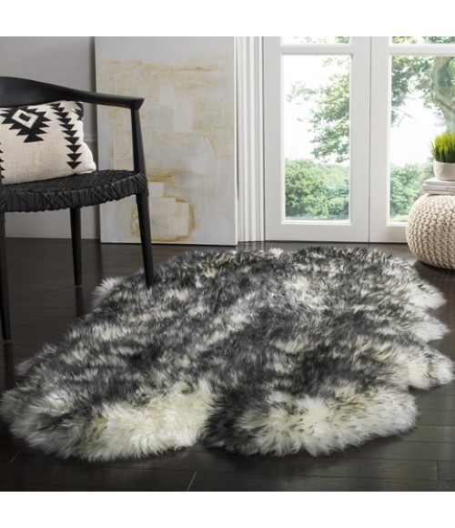 Safavieh Sheep Skin Ivory / Dark Charcoal SHS121 3 ft. 7 in. X 6 ft. 0 in. Rectangle Rug