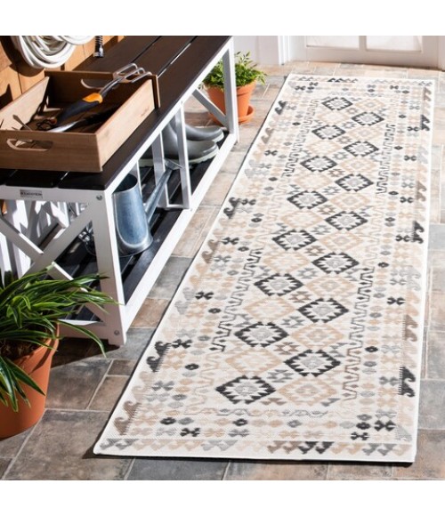 Safavieh Sunrise Ivory / Beige Black SUN622 2 ft. X 8 ft. Runner Rug
