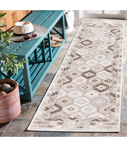 Safavieh Sunrise Ivory / Beige Brown SUN630 2 ft. X 8 ft. Runner Rug