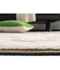 Safavieh York Cream / Beige YRK1070 5 ft. 3 in. X 7 ft. 7 in. Rectangle Rug