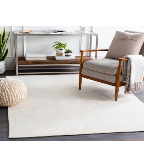 Amalfi AMF-2303 2'6" x 8' Handmade Rug