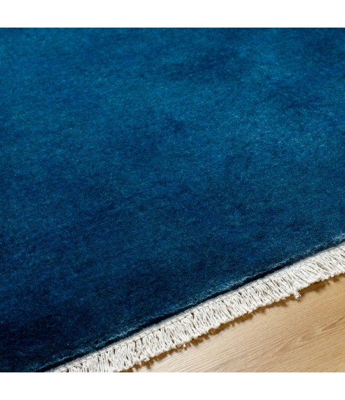 Surya Evergreen Blue EVG-2304 8 ft. X 8 ft. Round Rug