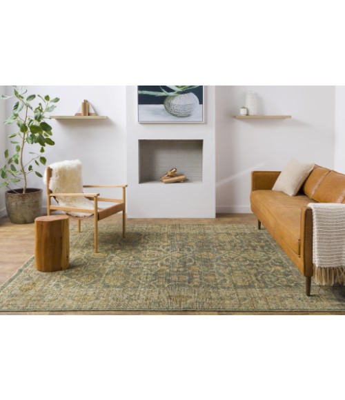 Surya Reign REG-2310 6  x 9  Rug