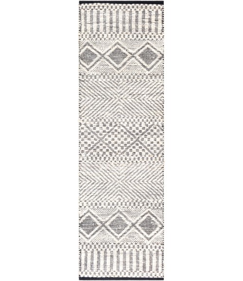Surya Santa Barbara SBB-2303 2'6" x 8' Rug