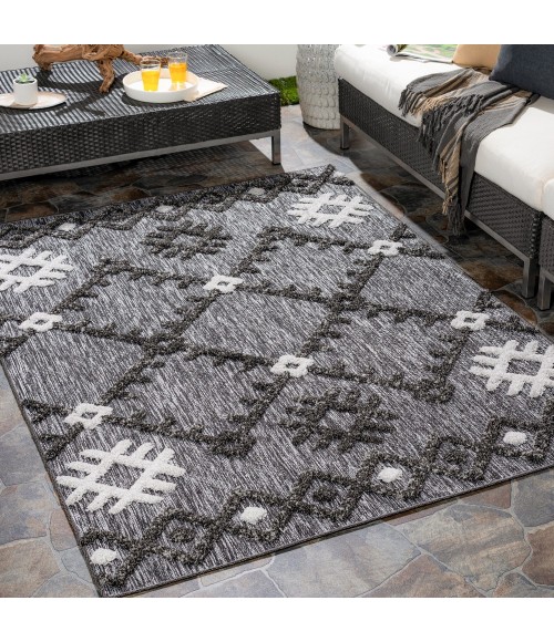 Surya Toledo TLD-2304 Area Rug