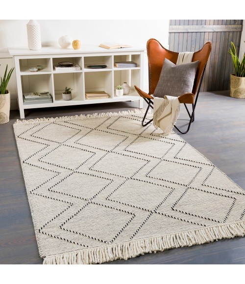 Surya Uttar UTT-2300 5' x 7'6" Rug