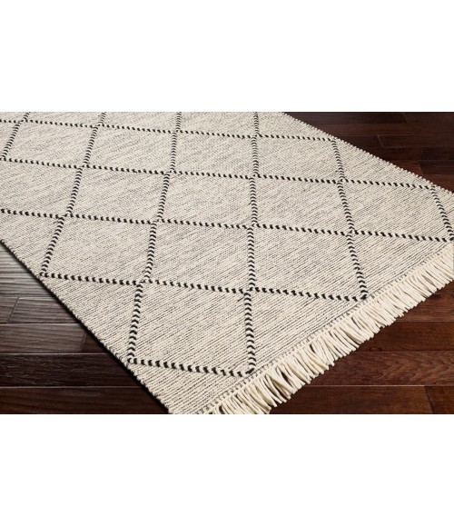 Surya Uttar UTT-2302 2' x 3' Rug