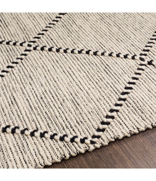 Surya Uttar UTT-2302 2' x 3' Rug