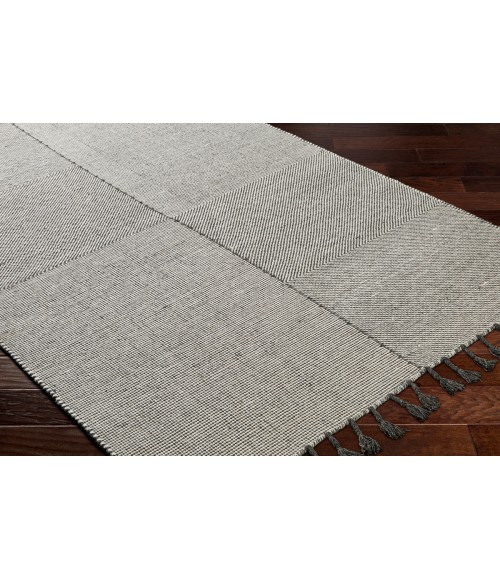 Surya Vivian Rug VVI2302