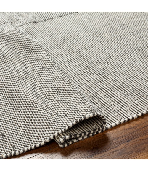 Surya Vivian Rug VVI2302