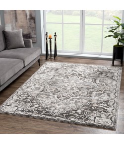 United Weavers Portsmouth Grey 3110-40472 2 ft. 7 in. X 4 ft. 2 in. Rectangle Rug