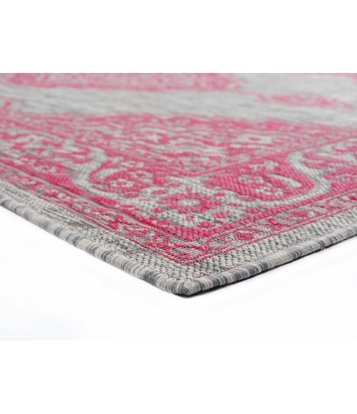 United Weavers Augusta Pink 3900-10286 5 ft. 3 in. X 7 ft. 6 in. Rectangle Rug