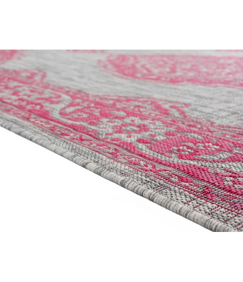 United Weavers Augusta Pink 3900-10286 5 ft. 3 in. X 7 ft. 6 in. Rectangle Rug