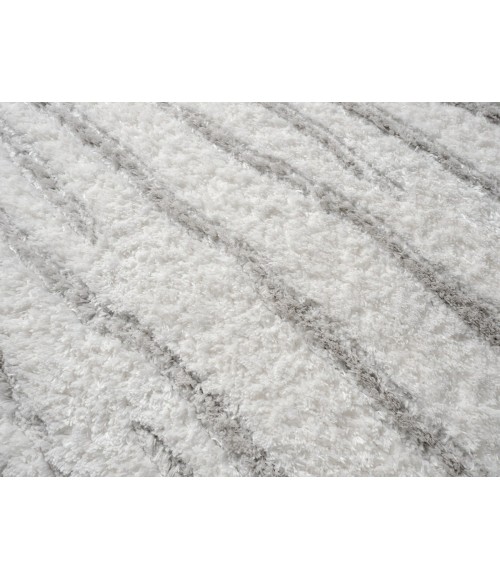 United Weavers Barcelona White 4570-30372 7 ft. 10 in. X 10 ft. 6 in. Rectangle Rug