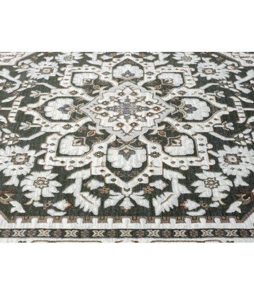 United Weavers Hudson Green 680-50345 2 ft. 7 in. X 7 ft. 2 in. Rectangle Rug