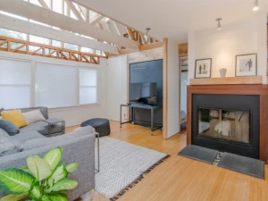 New Rug Trend to Make Your Living Room More Interesting