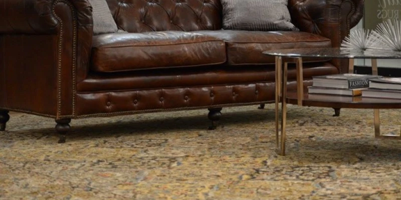 How To Choose The Perfect Area Rug Color For Your Living Room Décor.