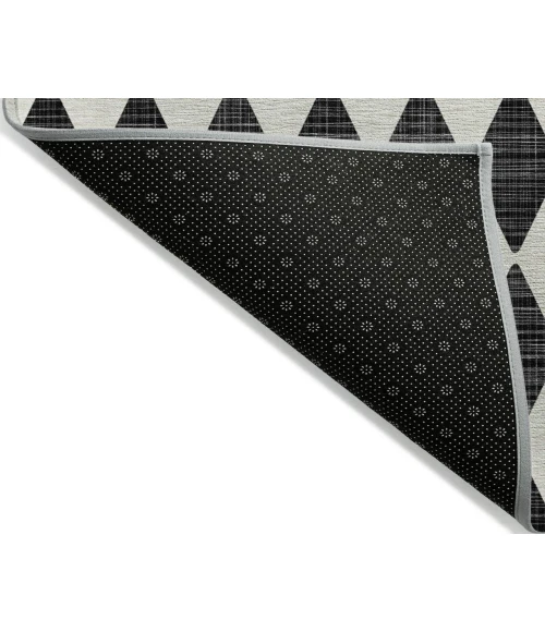 Chantille ACN578 Black 5' x 7'6" Rug