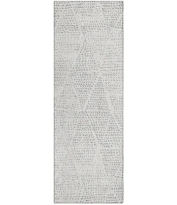 Addison Chantille ACN591 Silver 2 ft. 3 in. x 7 ft. 6 in. Runner Rug