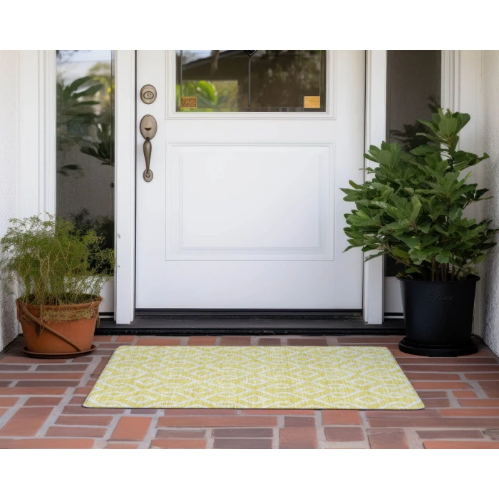 Chantille ACN621 Yellow 1'8" x 2'6" Rug