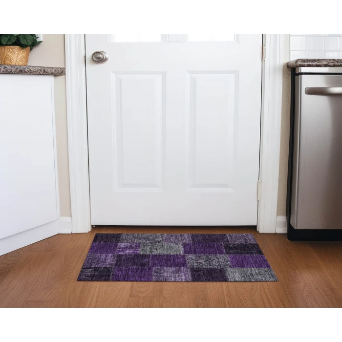 Chantille ACN663 Eggplant 1'8" x 2'6" Rug