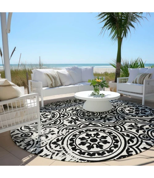 Addison Chantille ACN758-Black 8 ft. X 8 ft. Round Rug