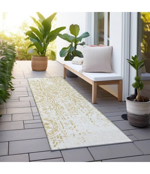 Addison Chantille ACN758-Gold 2 ft. 3 in. X 7 ft. 6 in. Rectangle Rug