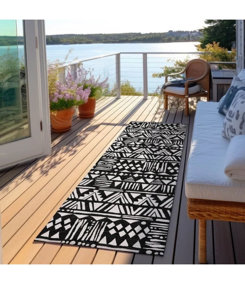 Addison Chantille ACN907-Black 2 ft. 3 in. X 7 ft. 6 in. Rectangle Rug