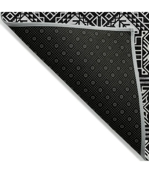 Addison Chantille ACN970-Black 2 ft. 3 in. X 7 ft. 6 in. Rectangle Rug