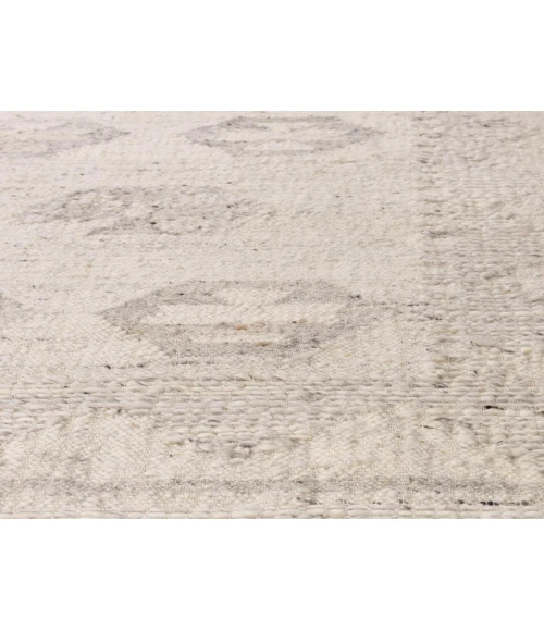 Rugs Town Taos Ivory 028104 5 ft. X 7 ft. 6 in. Rectangle Rug