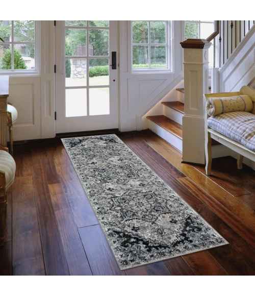Amer Alexandria Chaves Gray Medallion Runner Rug 2'6"x10'3"