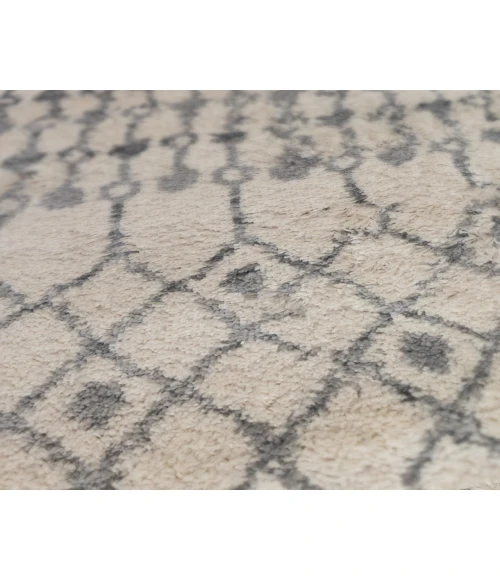 Aspen Arra Ivory/Gray Geometric Area Rug