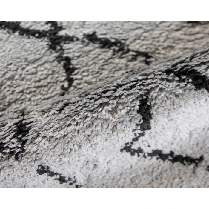 Aspen Denise Gray/Black Geometric Area Rug