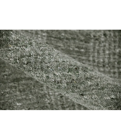 Amer Brooklyn Bays Green Hand-Woven Wool Blend Area Rug 5'x8'