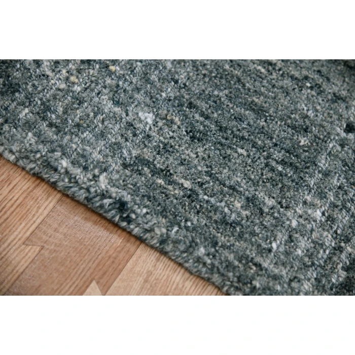 Amer Brooklyn Bays Blue Hand-Woven Wool Blend Area Rug 5'x8'