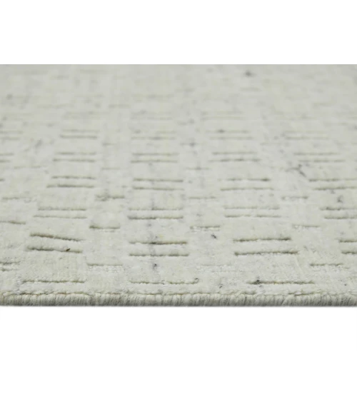 Houston Aliya Natural White Hand-Woven Wool Area Rug