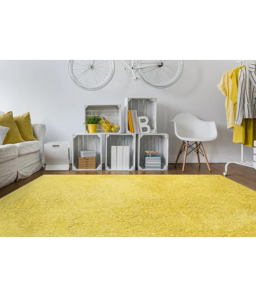 Amer Illustrations Suma Yellow Polyester Shag Area Rug 8'x11'