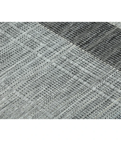 Maryland Blessy Silver Striped Indoor/Outdoor Area Rug