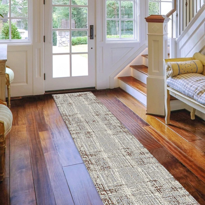 Amer Savannah Dylanne Gray/Red Polyester Blend Runner Rug 2'8"x10'