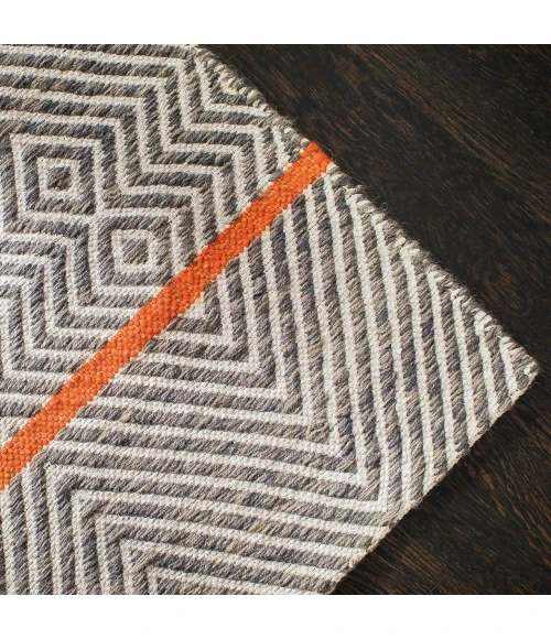 Anji Mountain 8' x 10' Anansi Natural Fiber Flatweave Rug