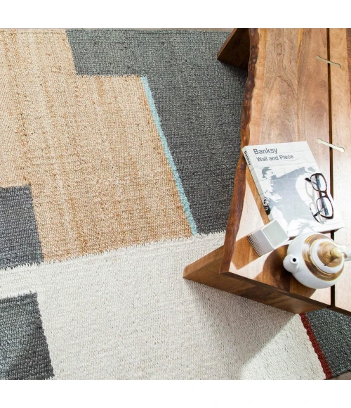 Anji Mountain 8' x 10' Heera Abstract Rug