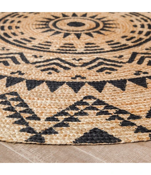 Anji Mountain 6' Round Cortez Tribal Rug