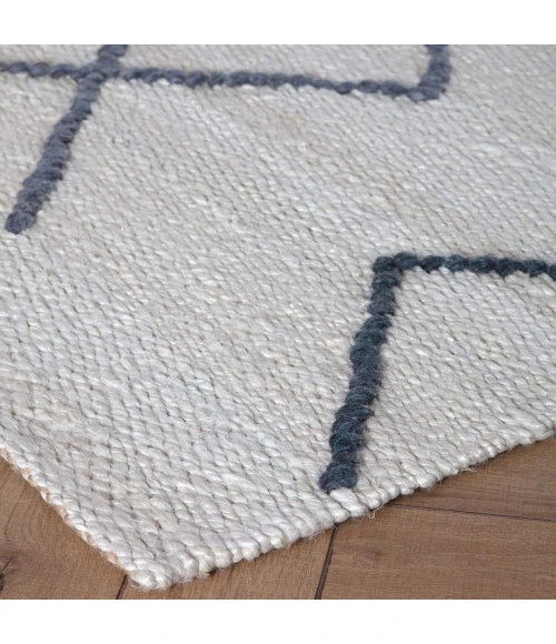 Anji Mountain 5' x 7' Kingston Ivory with Gray/Blue Diamond Rug