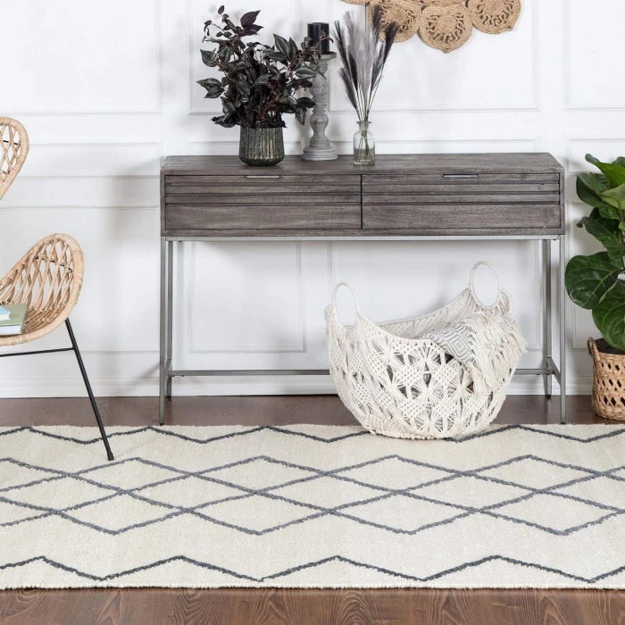 Anji Mountain 5' x 7' Kingston Ivory with Gray/Blue Diamond Rug