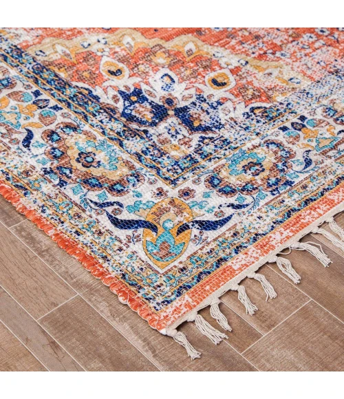 Anji Mountain 5' x 7'6" Taftan Distressed Rug