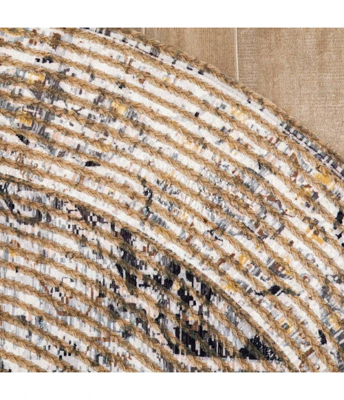 Anji Mountain 4' Round Zagros Distressed Rug